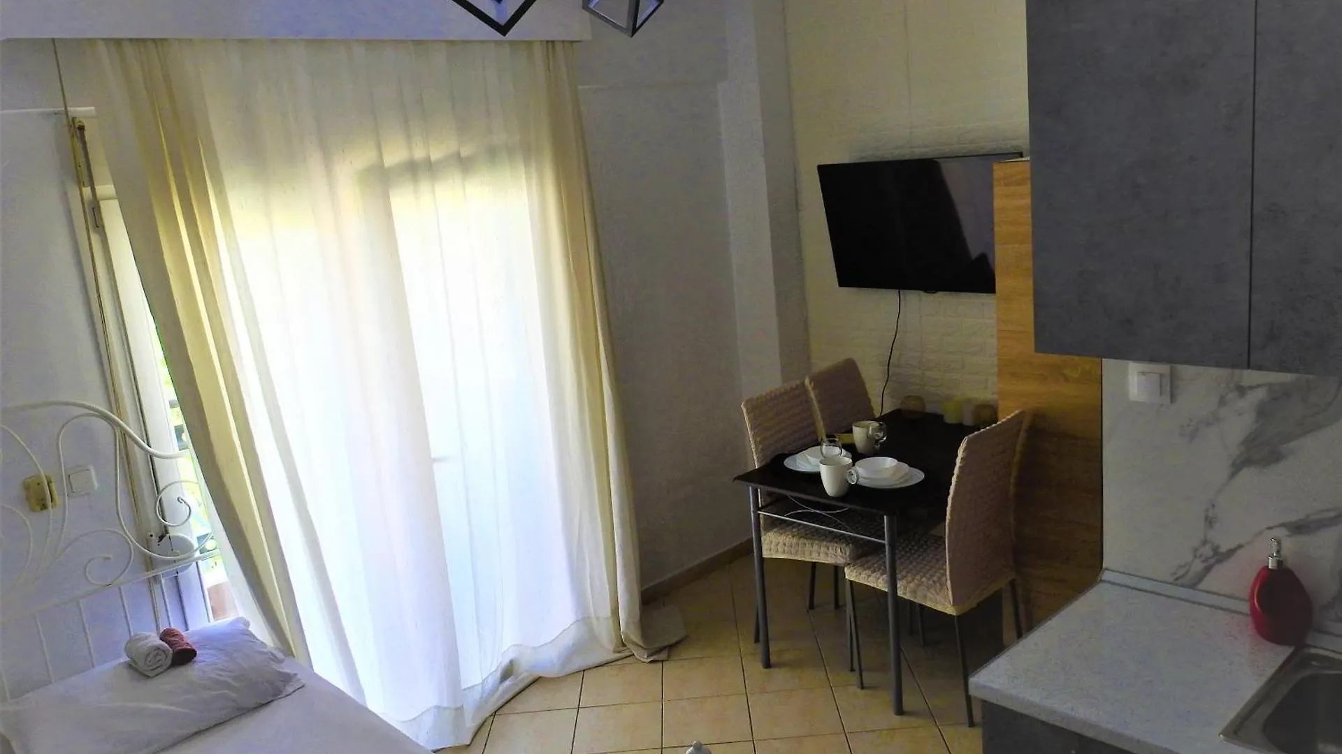 Konstantinos'S Luxury Studio Thessaloniki 0*,  Greece