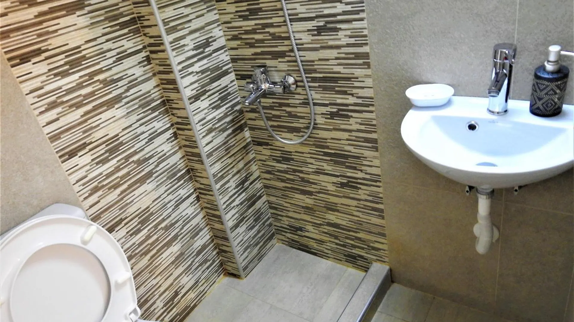 Konstantinos'S Luxury Studio Thessaloniki Greece